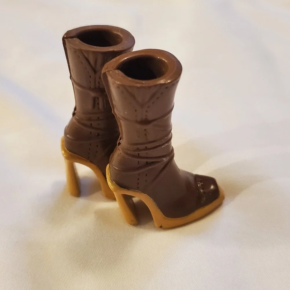 Barbie My Scene Doll Shoes Lace Up High Heel Winter Fashion‎ Boots - Brown